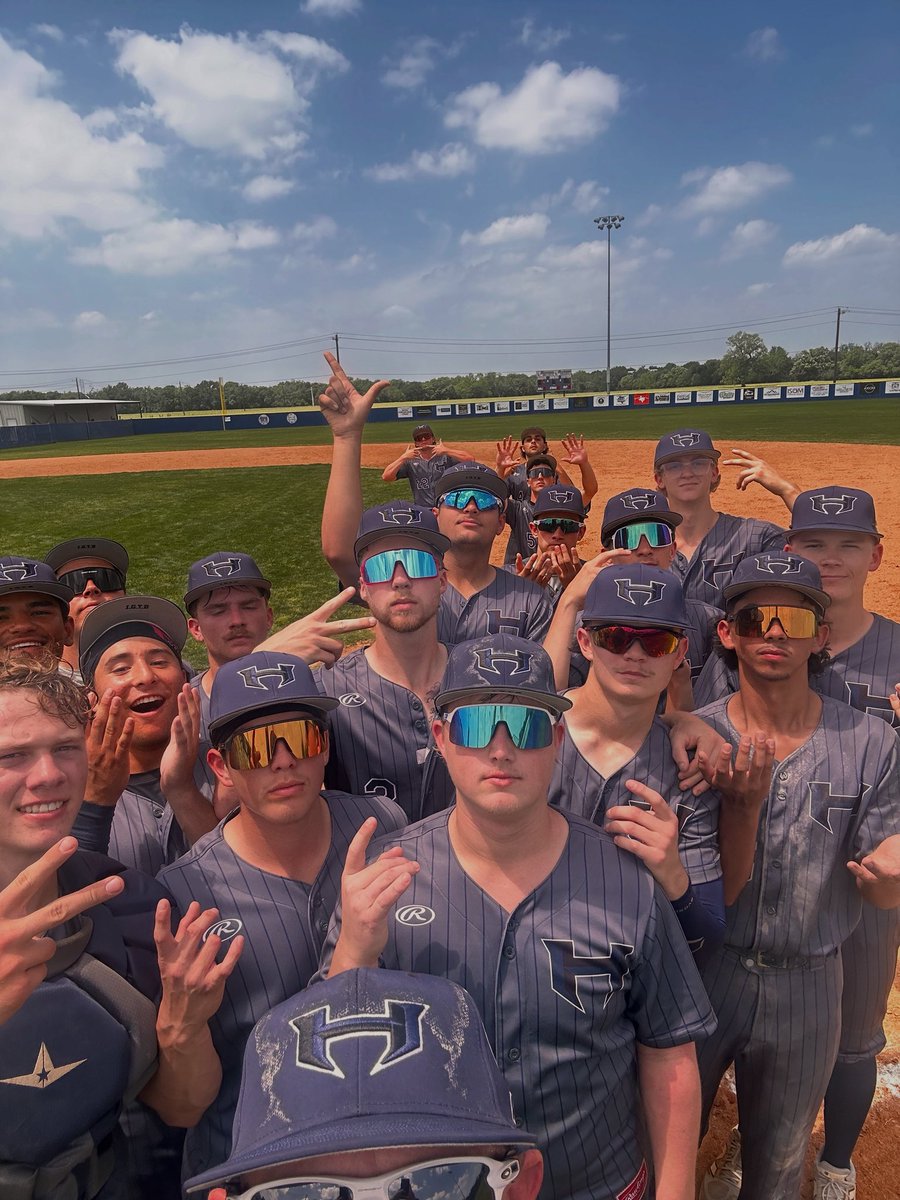 HendricksonBB's tweet image. In the final tuneup before playoffs, Hawks pick up a Saturday win! #FREEBASEBALL #igyb #bluecollarboys #round1loading #ilovemyjob