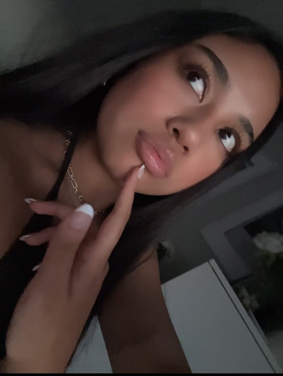 LambyP12's tweet photo. [irl #14] another cuck and another emma. Make sure to leave a like on the one you like more
#irls #bops #asian #wankchat #cuck https://t.co/J3ojOTEDli