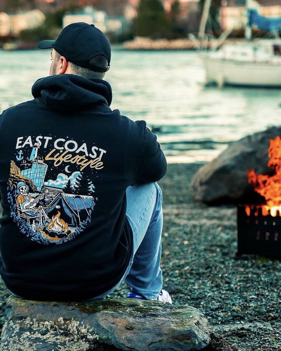EASTCOASTLIFEST's tweet image. Camping skeleton hoodies are back in stock online and in stores! 💀 EASTCOASTLIFESTYLE.com 

Grab a new hoodie from the link above  #eastcoastlifestyle #hoodies #canada