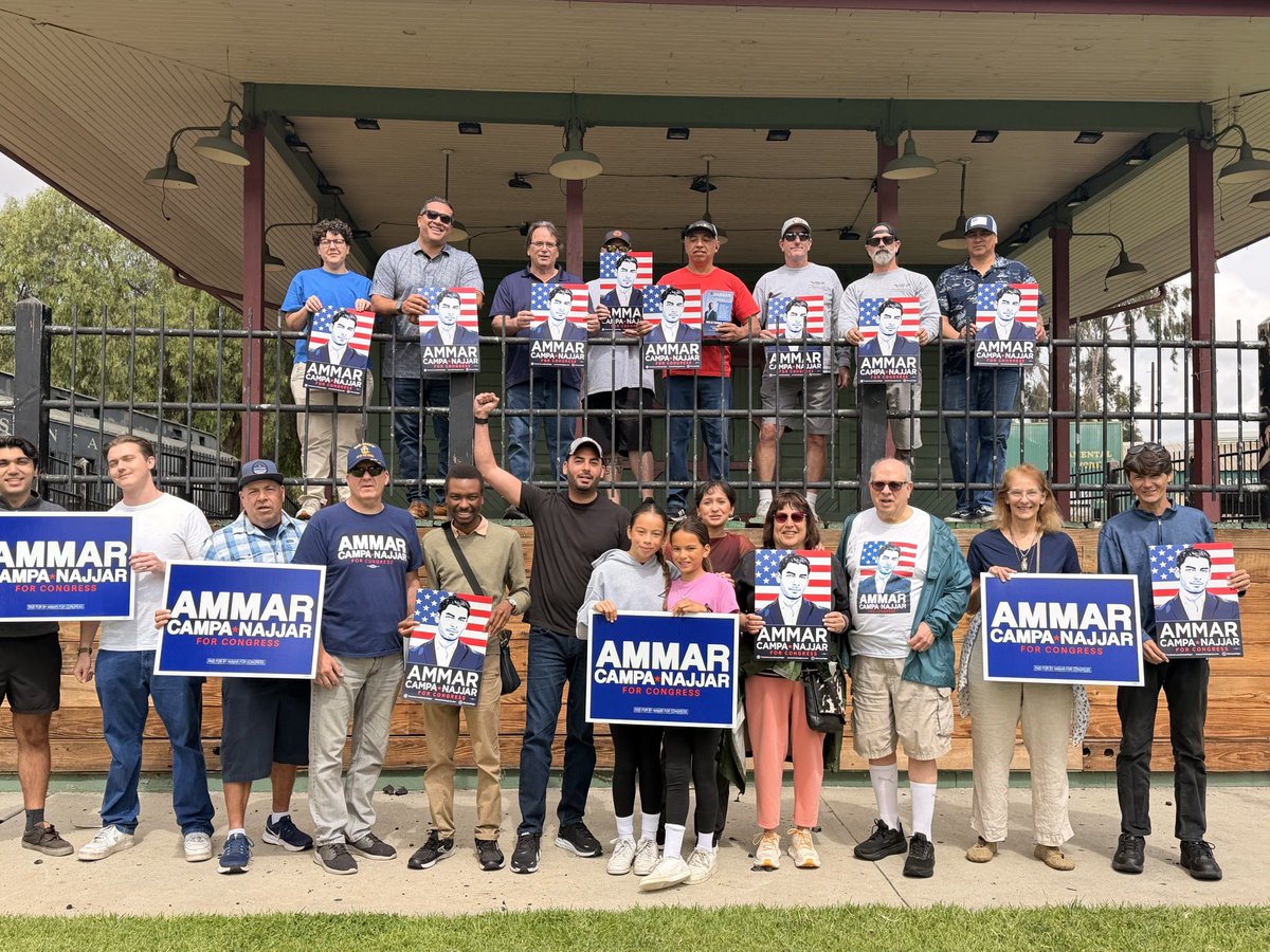 ACampaNajjar's tweet image. Happy Campas and @UAPipeTrades going door to door in Escondido today! This is what a positive campaign looks like, love reconnecting with voters who’ve cast their ballot for me before and ready to do it again. 💙 #TogetherWeCan