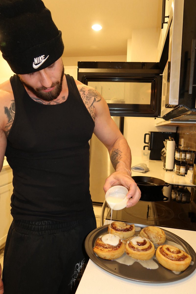 Romeobaca tweet media