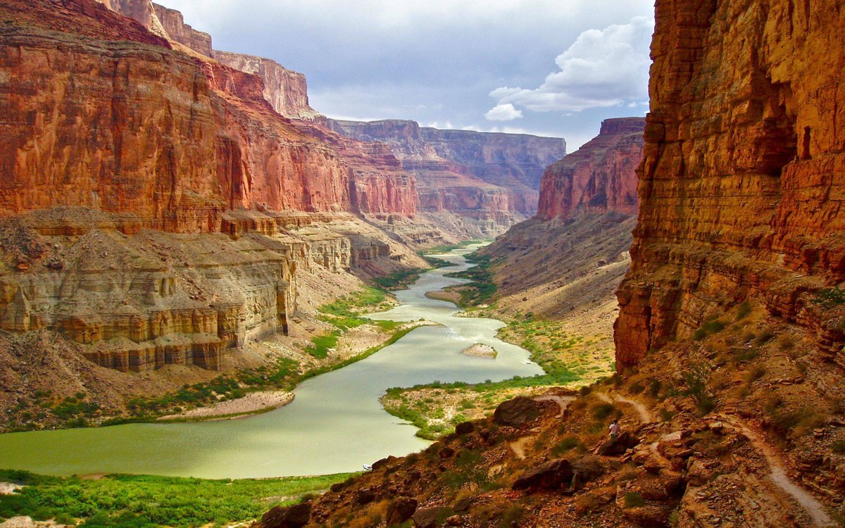MatthewLutz223's tweet image. @GEO101SUNY this is the Colorado River and is the  river that flows through and carved the Grand Canyon #river #grandcanyon