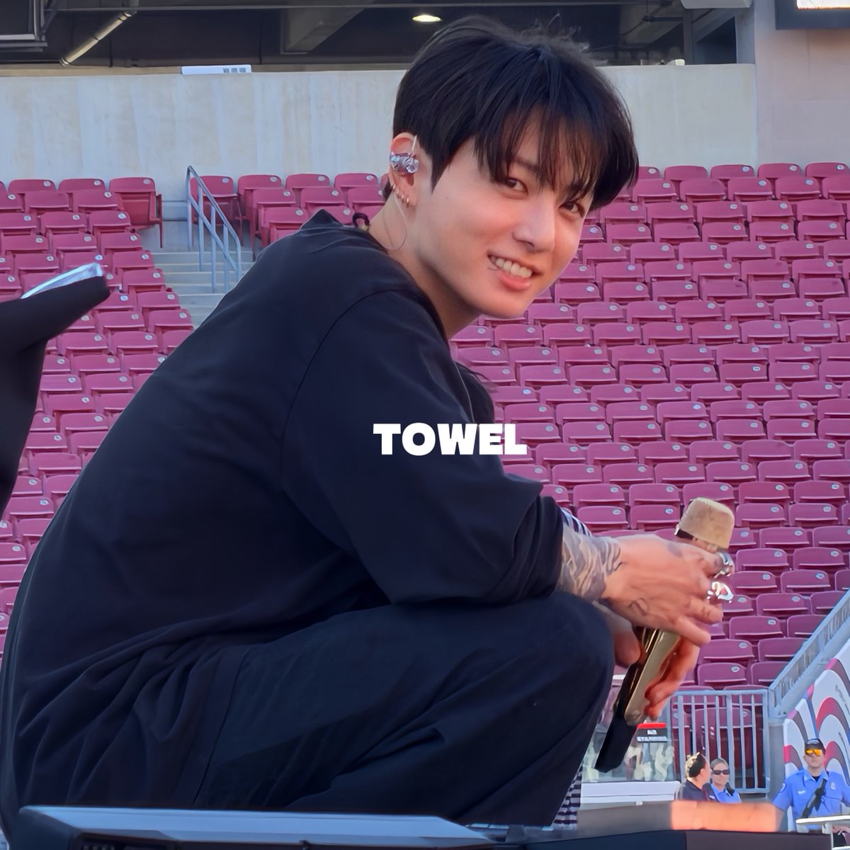 taehyung and jungkook during soundcheck today ♡