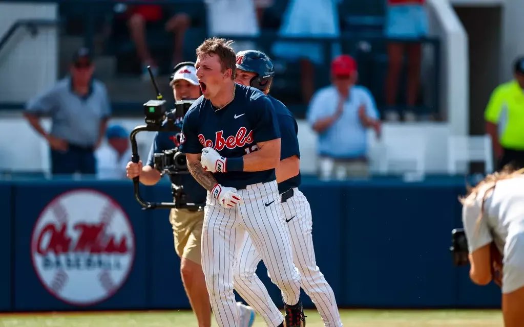 The Rebel Walk tweet media