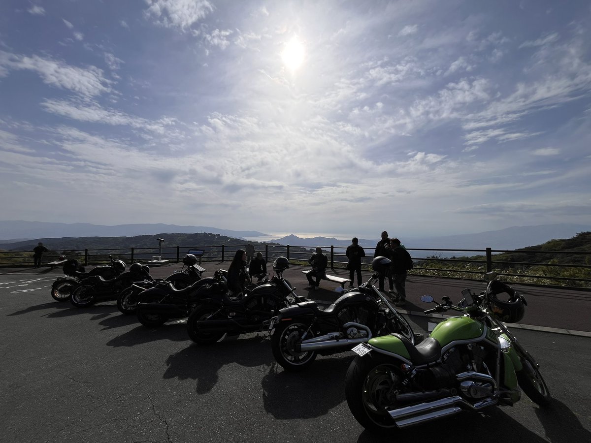 ma3254253652326's tweet photo. VROD family meeting
前夜祭
沼津→伊豆スカイライン→熱海の夜
#vrod https://t.co/d5RPdDXraW
