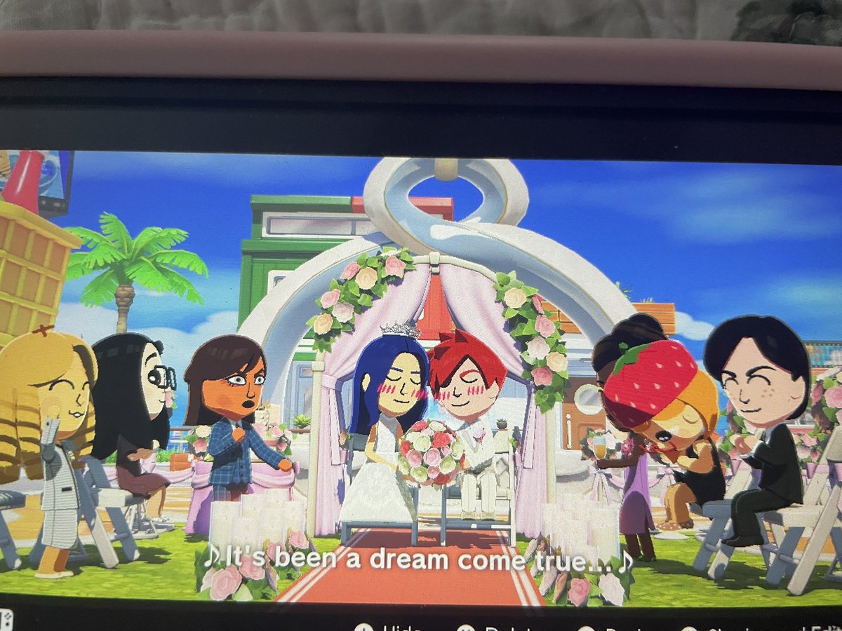 's tweet image. this vi #discourse is old anyway check out my caitvi miis wedding 😋😋😋