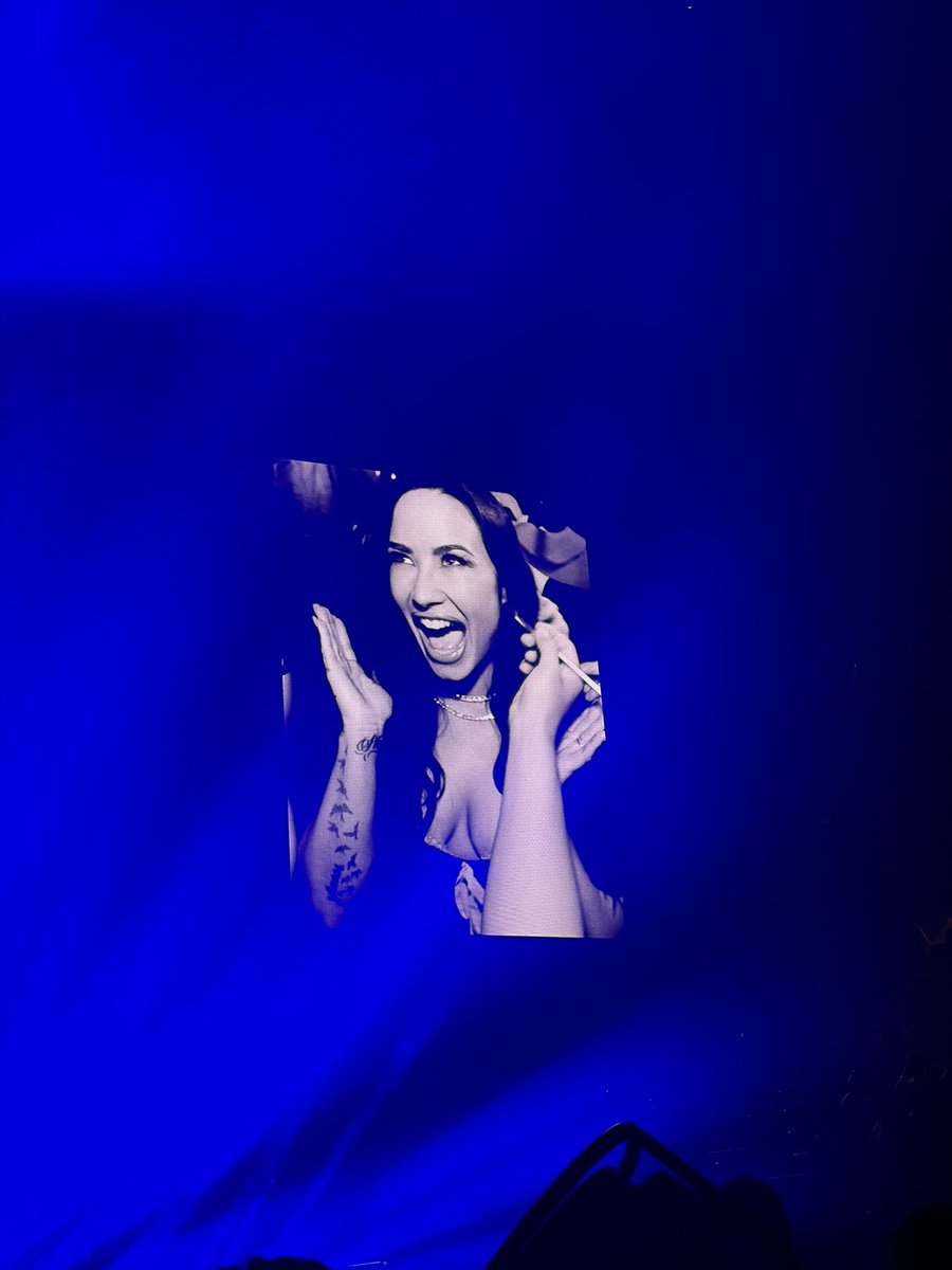 she looks the cutest in the interlude 😭🥹