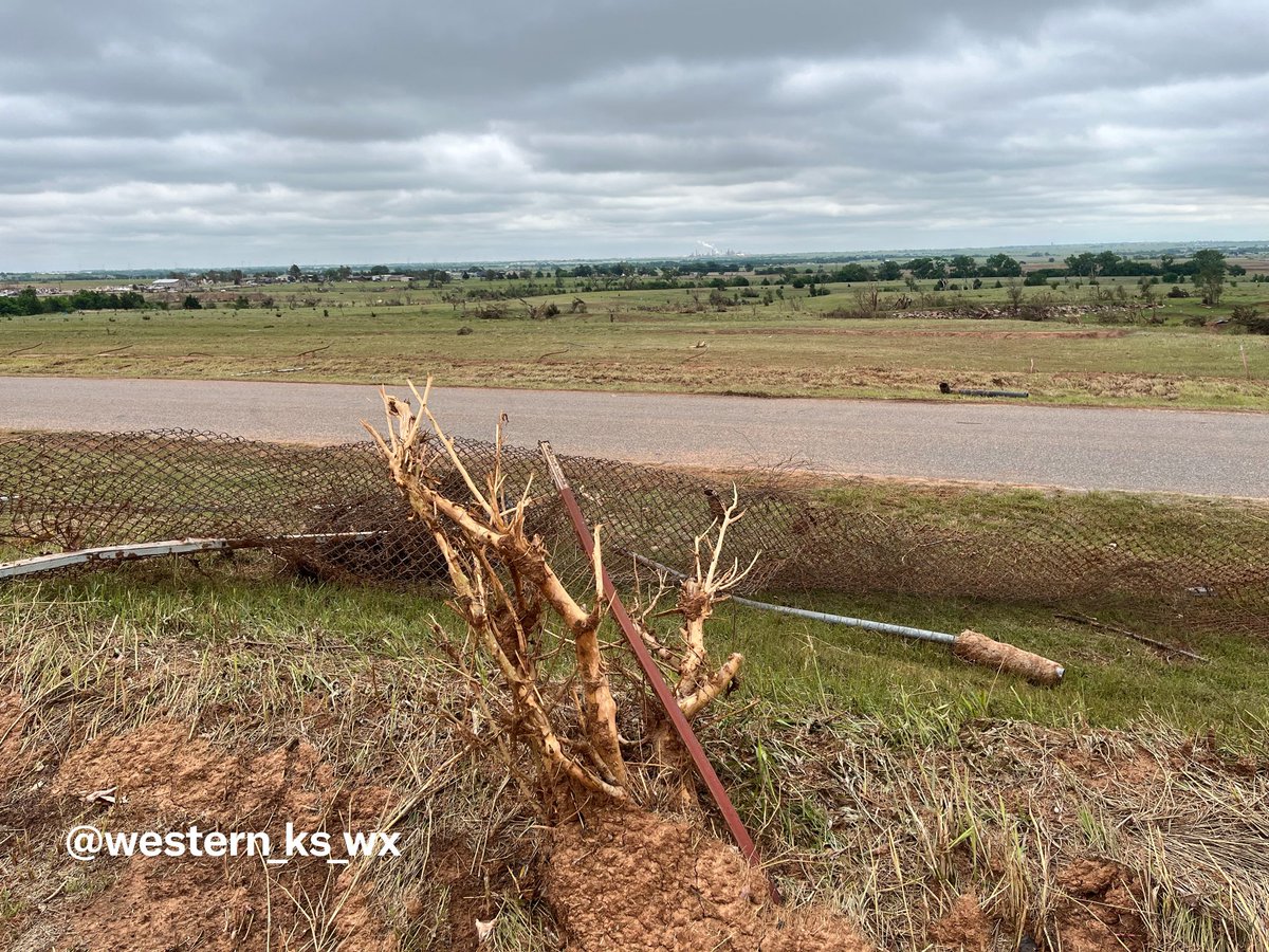 Western_Kansas_Wx tweet media