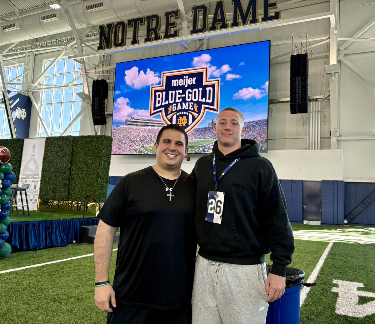 IKE_Sulfridge's tweet photo. Here come the Irish!☘️ @NDFootball
This place is just different.  
Blue-Gold Game visit was 🔥 Thank you @CarterAuman @justicebathas @NickSebas_ for the opportunity. 

#GoIrish ☘️ #ClassOf2029 

@Marcus_Freeman1 @CoachChrisAsh @CoachPartridge @luc_brian @chase1jones

@NDrecruiting01 @ISDUpdate @BGInews @NotreDame247 @bruce_straughan @ByKyleKelly @mattfreeman05_ @LemmingReport @AllenTrieu @BlairAngulo @BrandonHuffman @SWiltfong_ @TomLoy247 @Bryan_Ault @adamgorney @GregBiggins @TheUCReport @On3 @Rivals @247recruiting @TheD_Zone @MIPrepZone @PrepRedzoneMI  @MichFBFrenzy @MIexposure  @MaxPreps @sixstarfootball