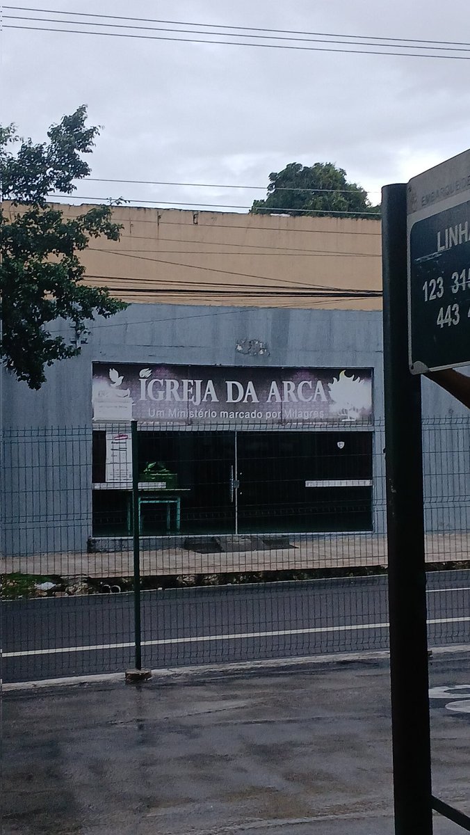 teamo443's tweet photo. 🚨 MORRIA E NÃO SABIA: A cantora, compositora, produtora e DJ venezuelana Arca tem uma igreja localizada no centro de Manaus, ao lado do terminal 1. Iriam? https://t.co/0bSbl2ePc2