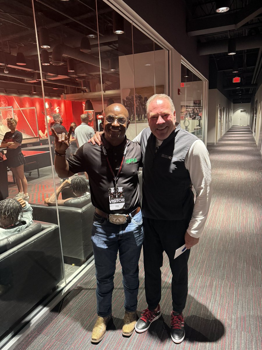 npatexas1's tweet photo. Thanks @CoachButchJones for all the years of support and knowledge ..Keep BOOMIN @coachupton43 @NatlPlaymkrsAca @BuckFitz @NPAnortheast @AStateFB https://t.co/QsNGJ1QoZ0