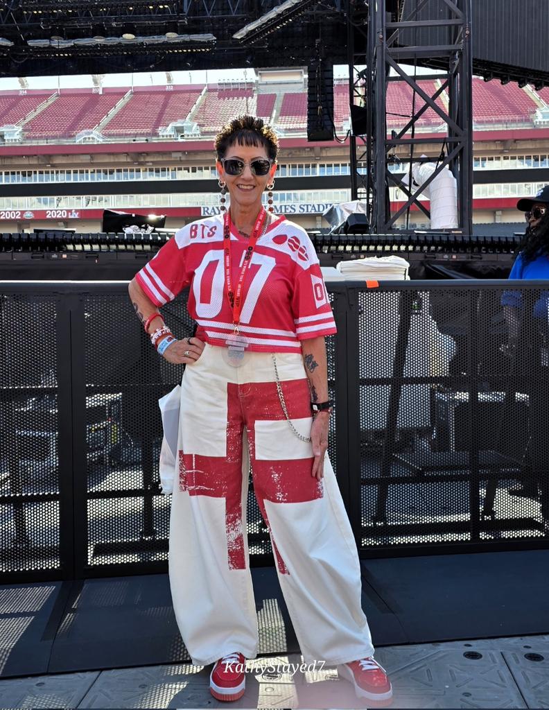 KathyStayed⁷🪭☉ ⊖ ⊜ tweet media