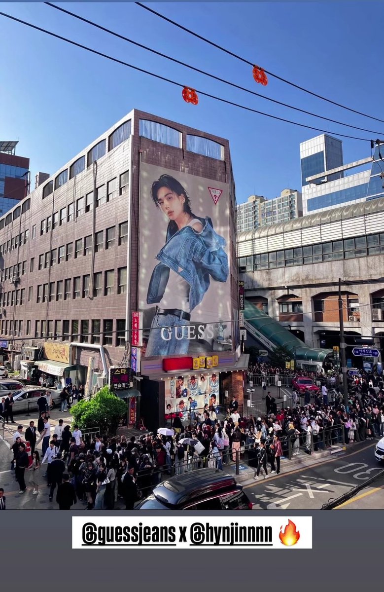 Hyunjin 현진 Central tweet media