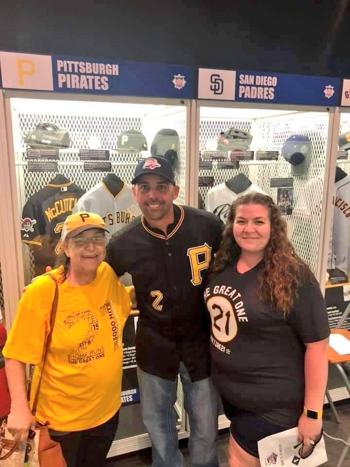 Pirates Famalee tweet media