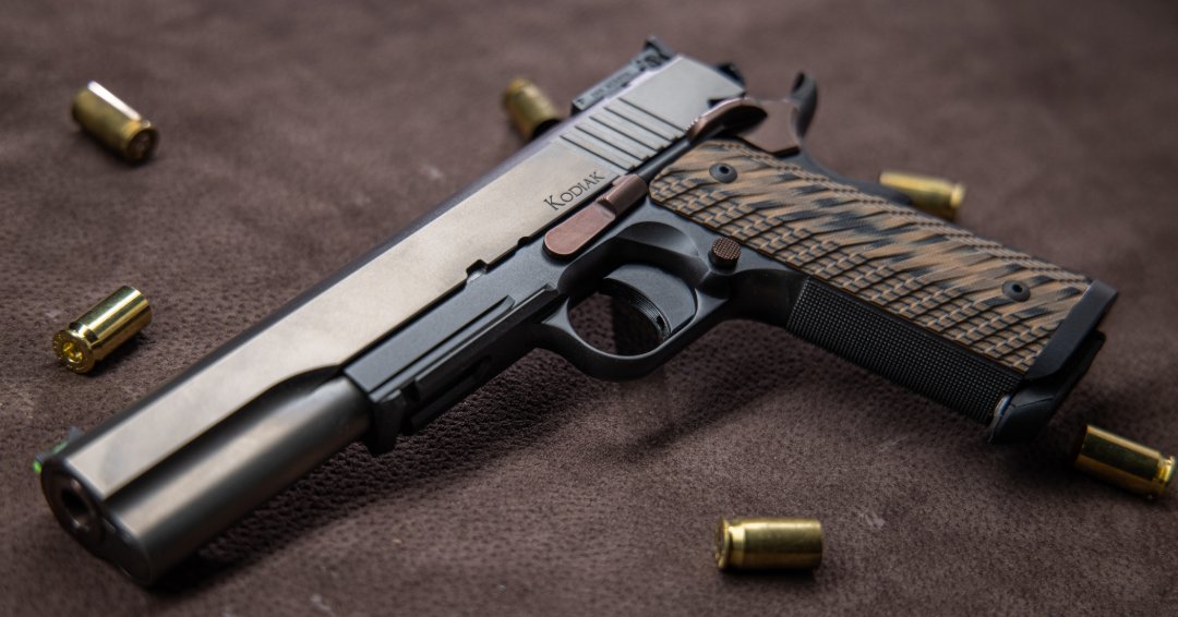 Dan Wesson Firearms tweet media