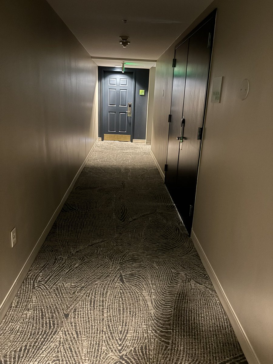 AuthorCecile's tweet image. #Liminalspace #dreamcore