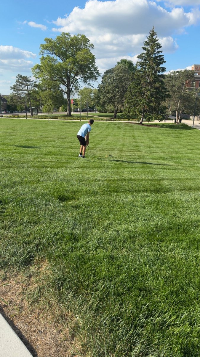 blakejameson82's tweet photo. Campus green chipping sesh? Can’t hate that https://t.co/4j7Pn2ccxd