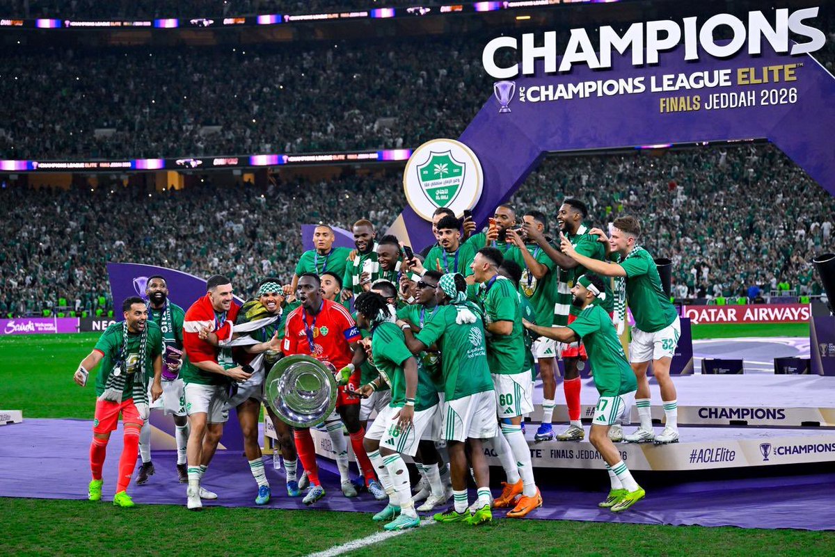 EngJasser's tweet photo. مالك شبيه 💚✌🏻 مبروووك للملكي وعشاقه ولكرة القدم السعودية 🇸🇦 https://t.co/F9q8Vz2wWY