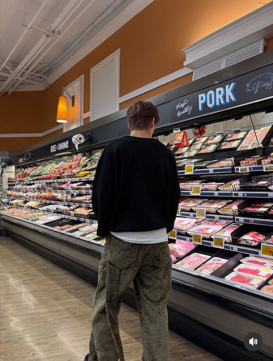 โพสต์อะไรไม่ได้เลยเสล่อไปตรงกับสันดานมึงหมดแย่จัง tweet media