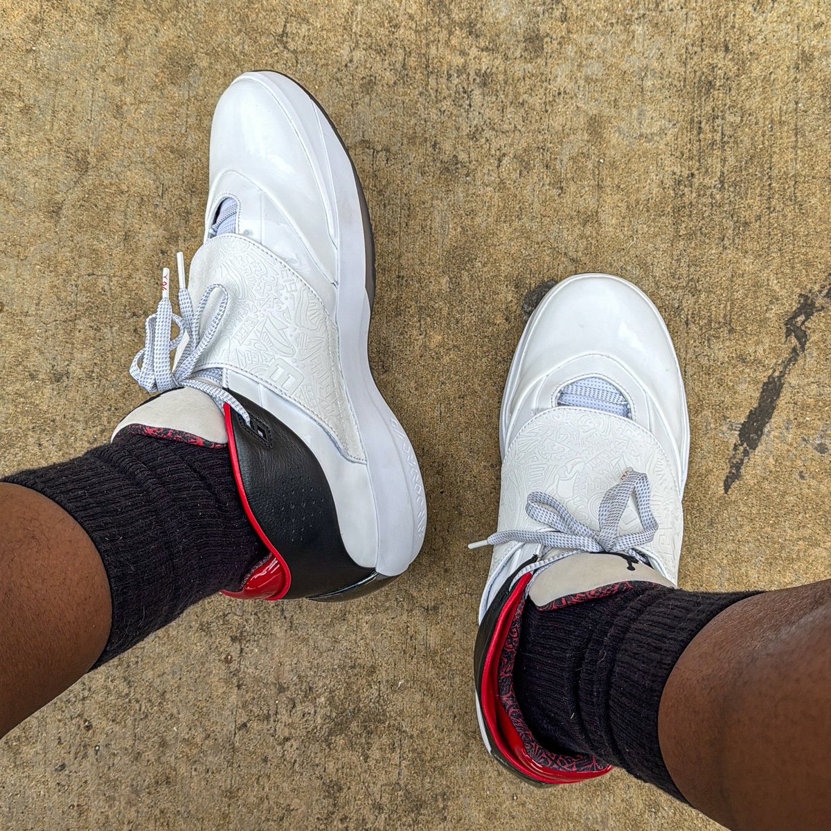 Mr_Miller1's tweet image. Checkmate… Your move..

It’s too nice outside to NOT UNDS something new, so I’m gonna set these right here for ya… Enjoy!!

#MillerApproved 

#airjordan #ootd #jordans #nike #jumpman23