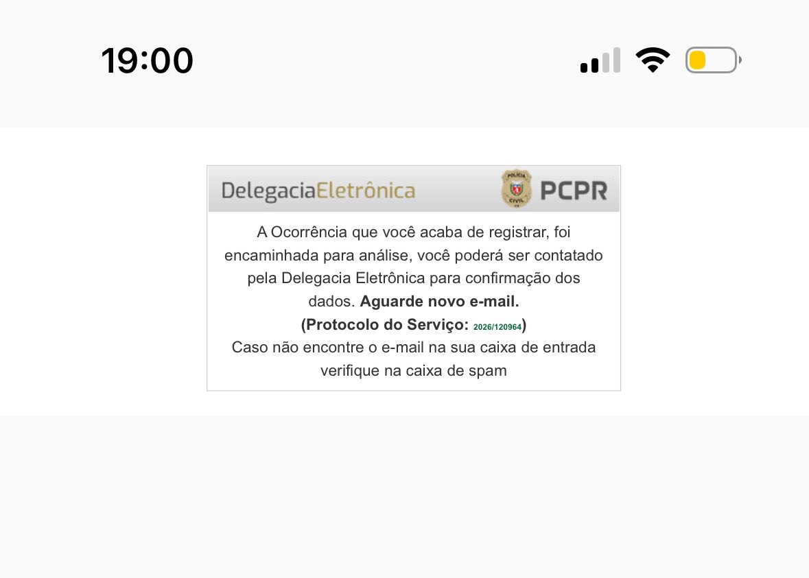 Esse chapéu vai aparecer por bem ou por mal