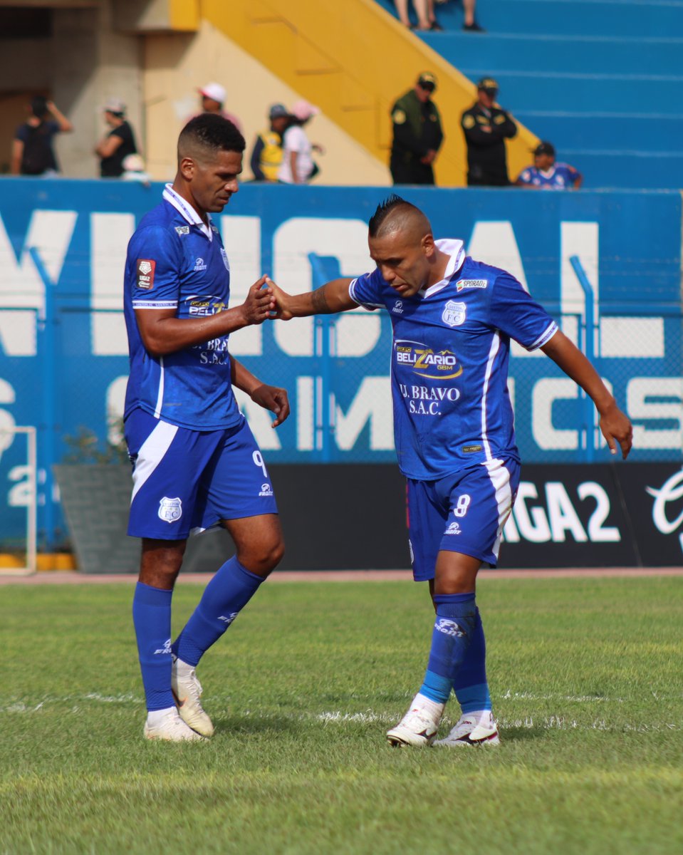 Liga2_oficial's tweet image. ¡𝗧𝗿𝗶𝘂𝗻𝗳𝗼 𝗱𝗲 𝗦𝗮𝗻𝘁𝗼𝘀 𝗙𝗖! 🔥

Con una actuación brillante de Alexis Rojas, autor de los dos goles, el equipo local superó 2-0 a Sport Huancayo.

📸 ITEA Sport

#Liga2Caliente
#ElAscenso