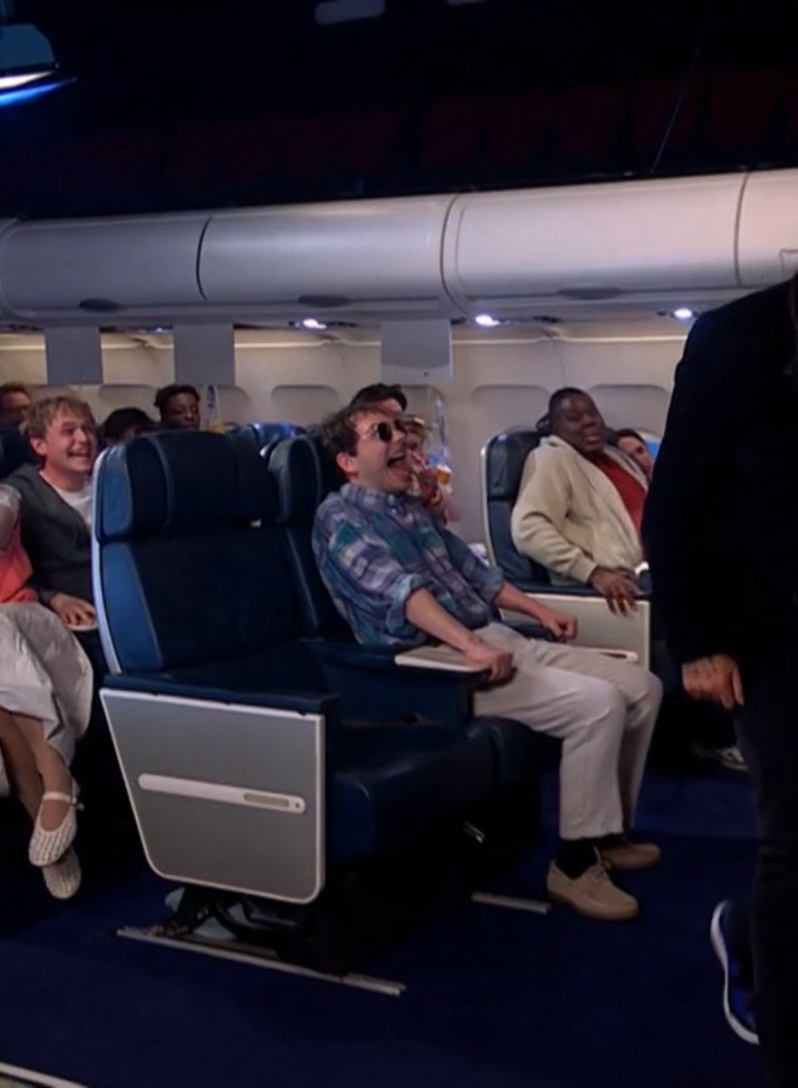 soph 💋 tweet media