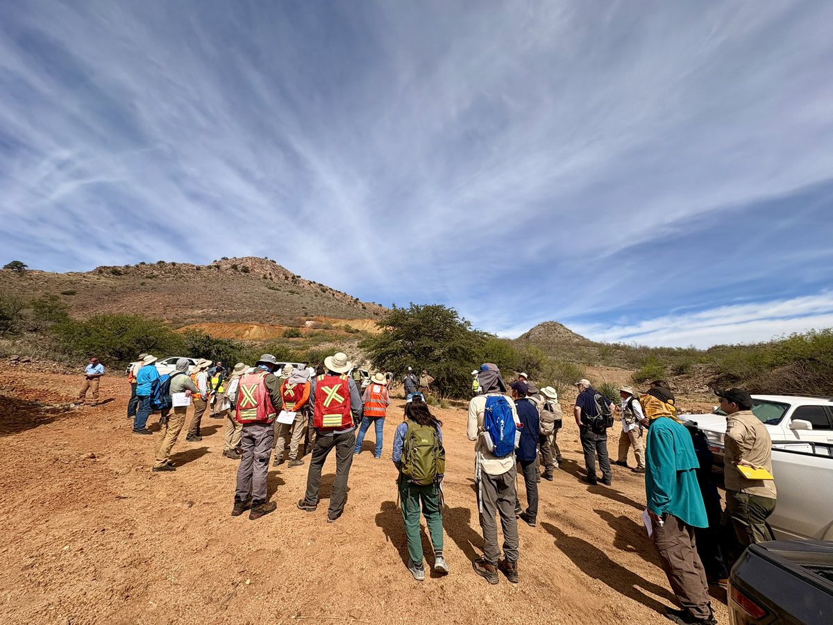 IntrepidMetals's tweet image. Great to host the Arizona Geological Society at our Corral #Copper project this weekend. 

Walking through core and outcrops on site really brings the story together — from high-grade CRD mineralization to the broader porphyry system we’re working to define. 

Corral is shaping