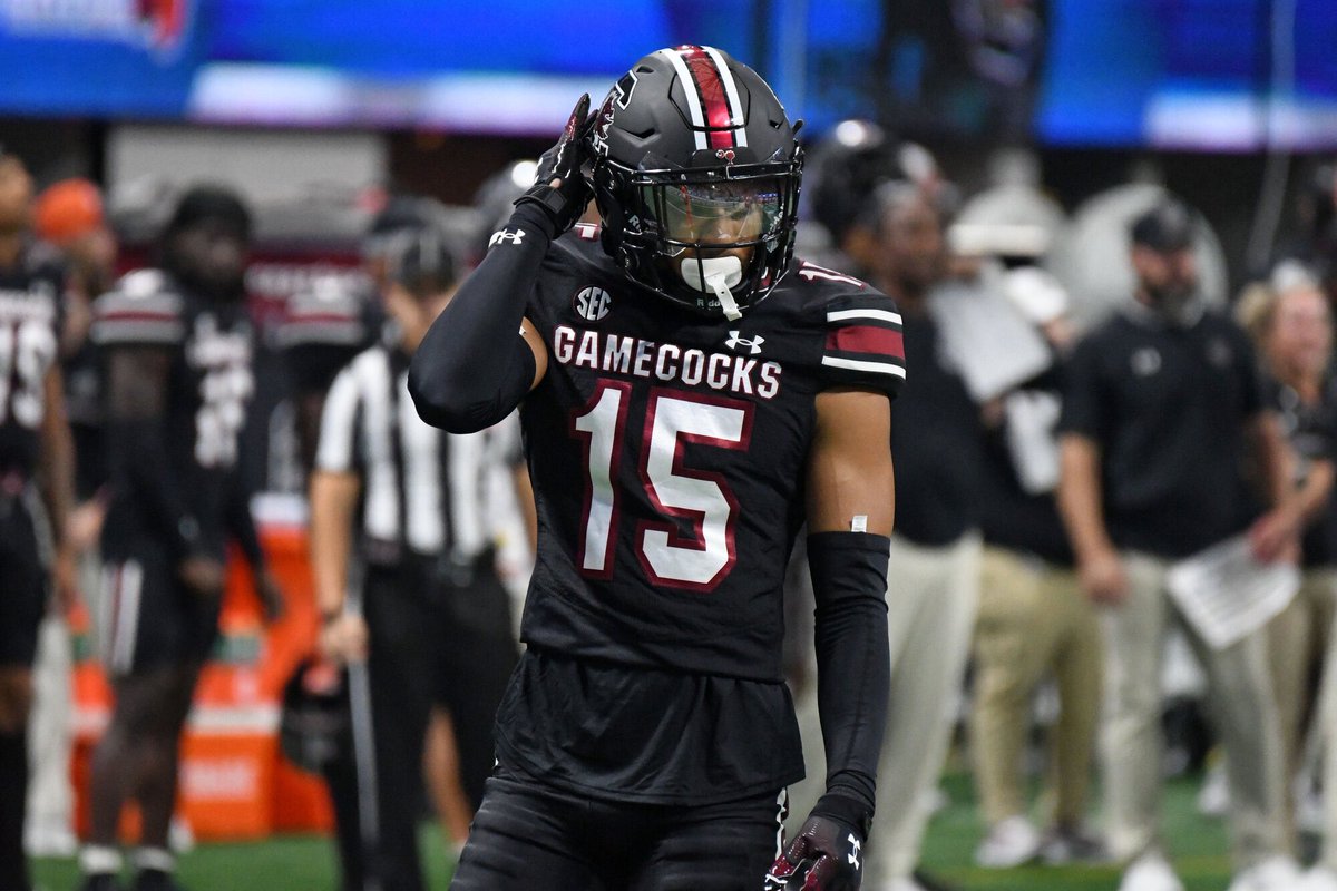 𝑨𝒏𝒕 tweet media