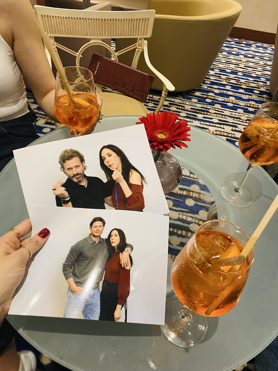 judithcainn's tweet photo. This is @JusInBelloCon: meeting my childhood idols while making new friends 💖 (and, of course, having an aperol spritz with them. Don’t forget we are in Italy 🇮🇹).

Thank you so much to the staff and to the actors for making things so fun and easy 🫂

#JIB16 #JIB16PIC https://t.co/wwHfjCMgKG