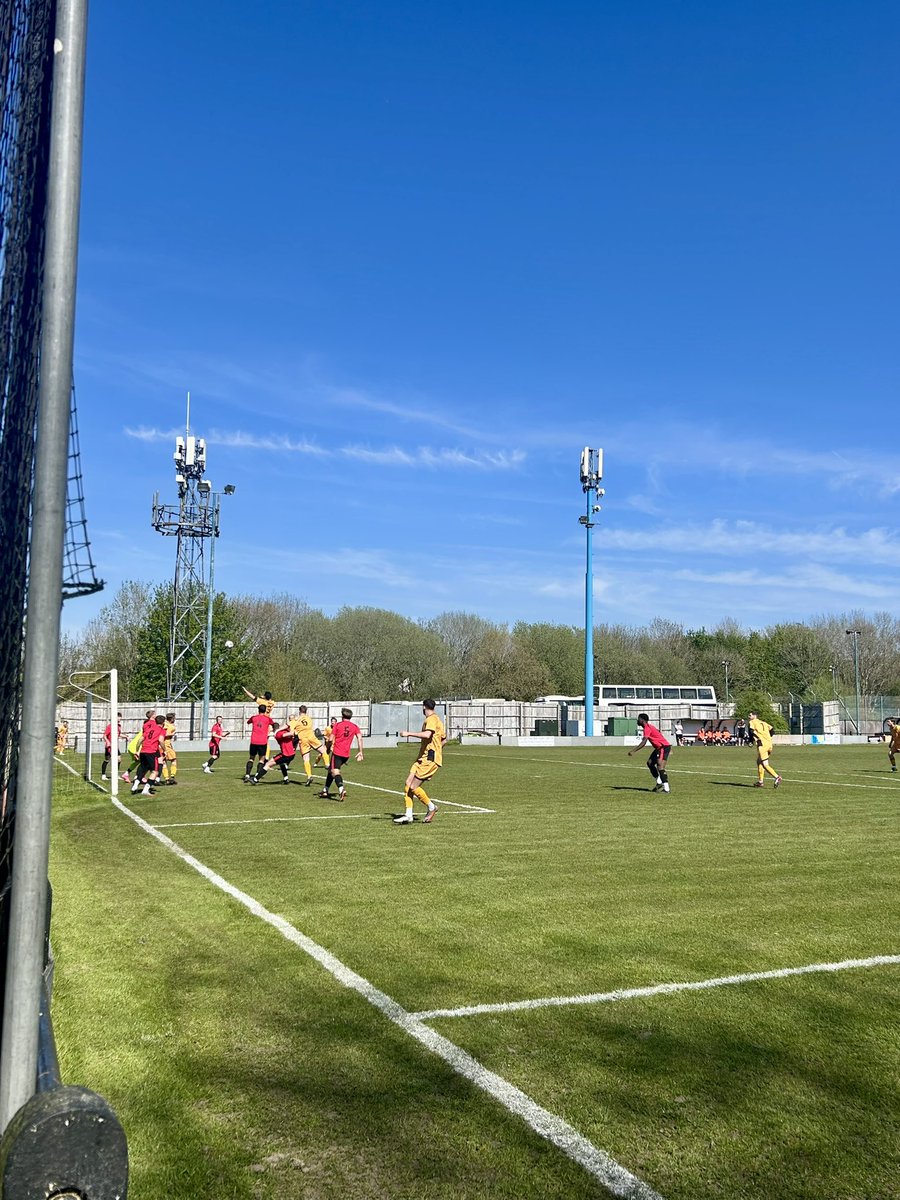 RPGilb's tweet photo. Play Off Semi-Final in the @nwcfl today as @NewMillsFC lost 1-0 to visitors @OfficialSGFC The away side certainly had the loudest supporters and the most pyro! Church Lane is quite the picturesque location. #playoff #groundhopping #nonleague #livefootball https://t.co/EhJDXevtTy