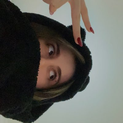 bupper #DÜMMMBÜKRACHA tweet media