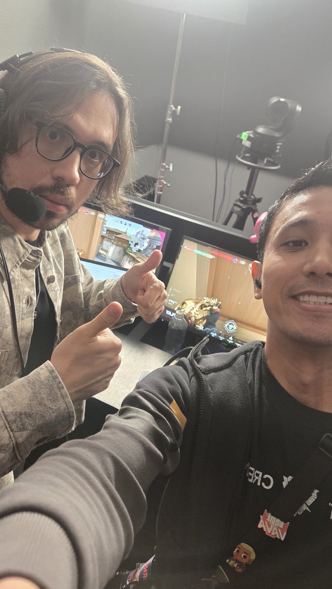 issao9's tweet photo. No trabalho, mas não perco um jogo  do #vctAmericas https://t.co/pBggHxVNGr