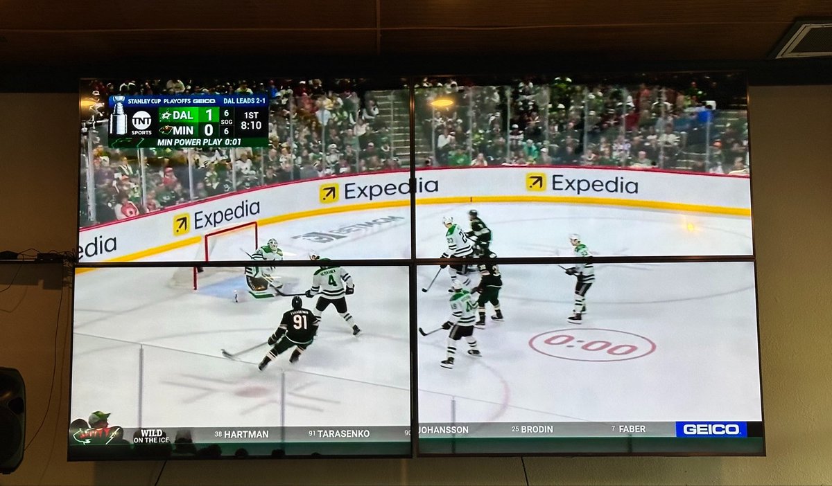 Stars are on at El Guapo’s in Flower Mound,TX. They are setting up for the <a href="/tacosetlist/">Taco Setlist</a> app release party. Y’all roll up! 🙏🏽🌮📲

Free Tacos from 6-7pm 

El Guapo’s 
4120 Riverwalk Dr
Flower Mound, TX  75028
United States