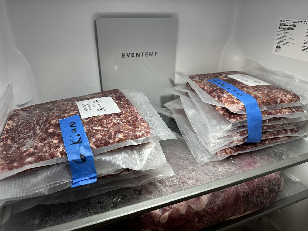 ftw_saam's tweet image. Day #4 Final product for transport!
#ftwranch
#SAAM
#Field to Fork