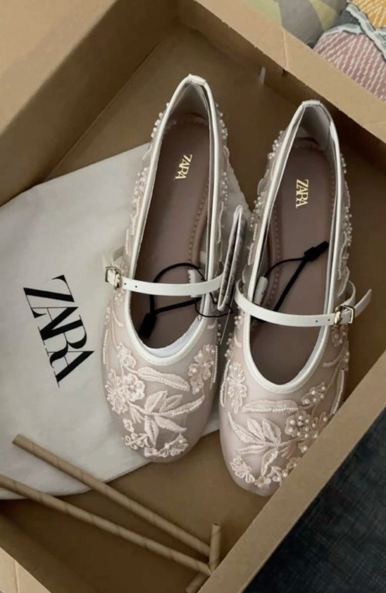 آمنه tweet media