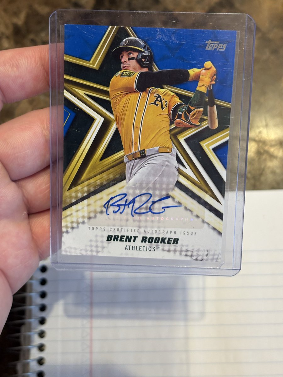 Jay25226162's tweet image. Chase Refractor : $24 
Rooker auto /150: $22
CJ Kayfus auto /25 : $40
Terry /149: $14