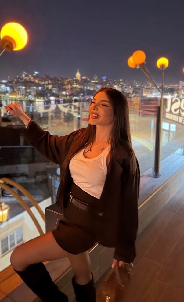 EmeLy 🌼 tweet media