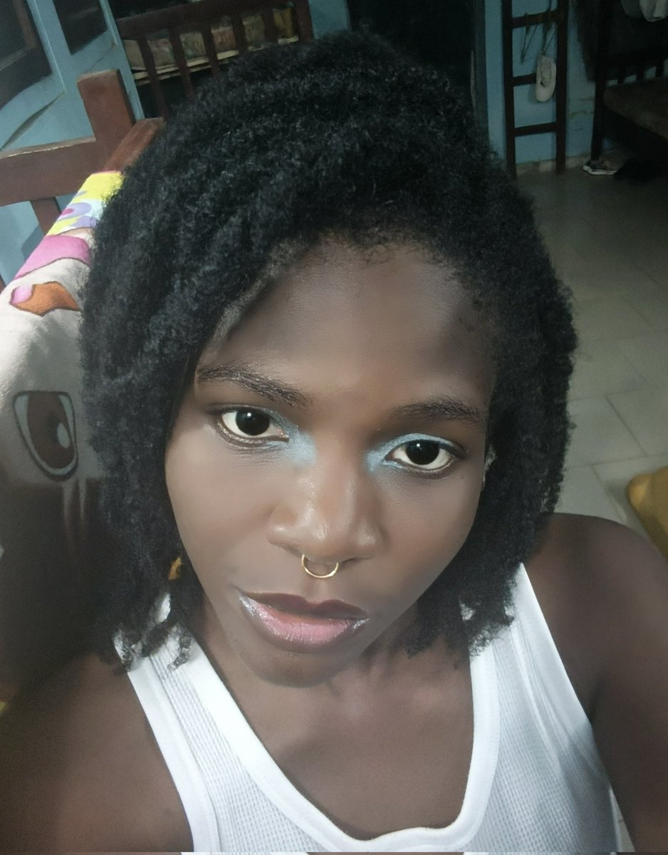 ThisIsHair_py's tweet photo. "Natural hair, bold eyes, zero apologies. Just me and my coils doing their thing. 
#NaturalHair + #Naijabeauty https://t.co/IuG1CRpm5w