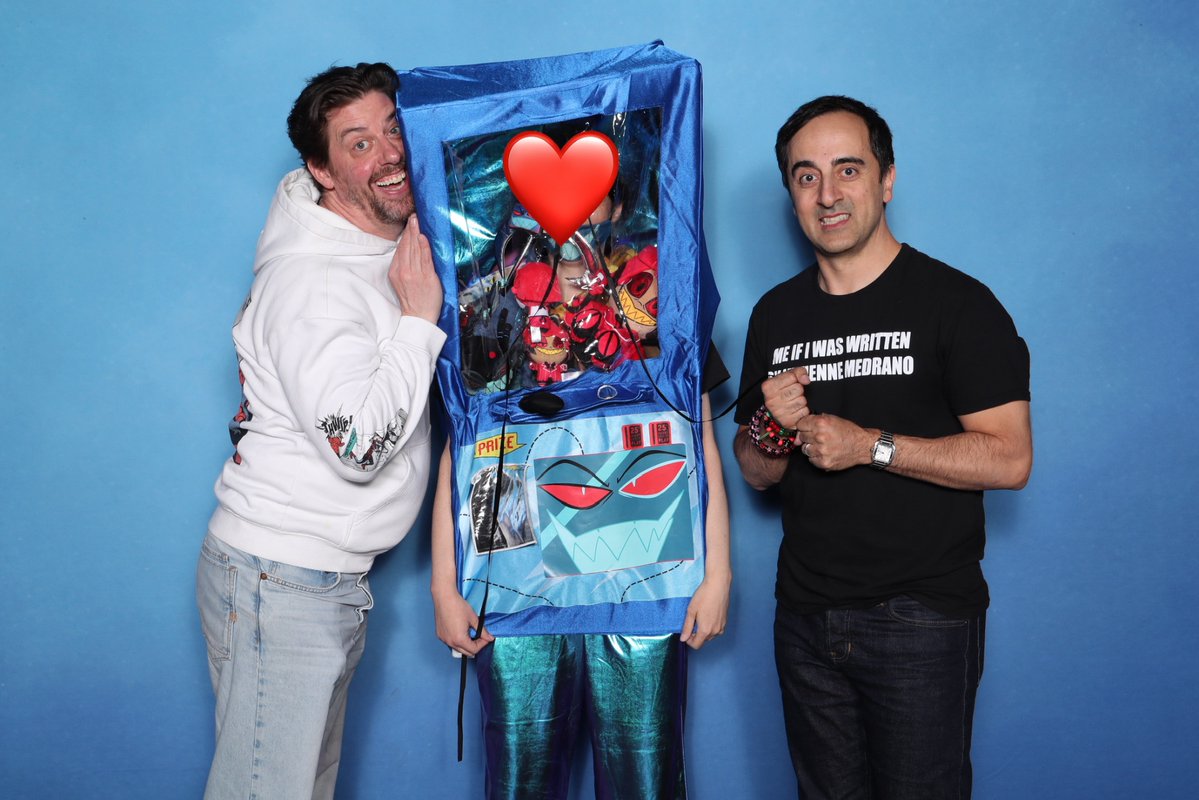 Alastor’s steamy mug ☕️ at LVLUP! tweet media