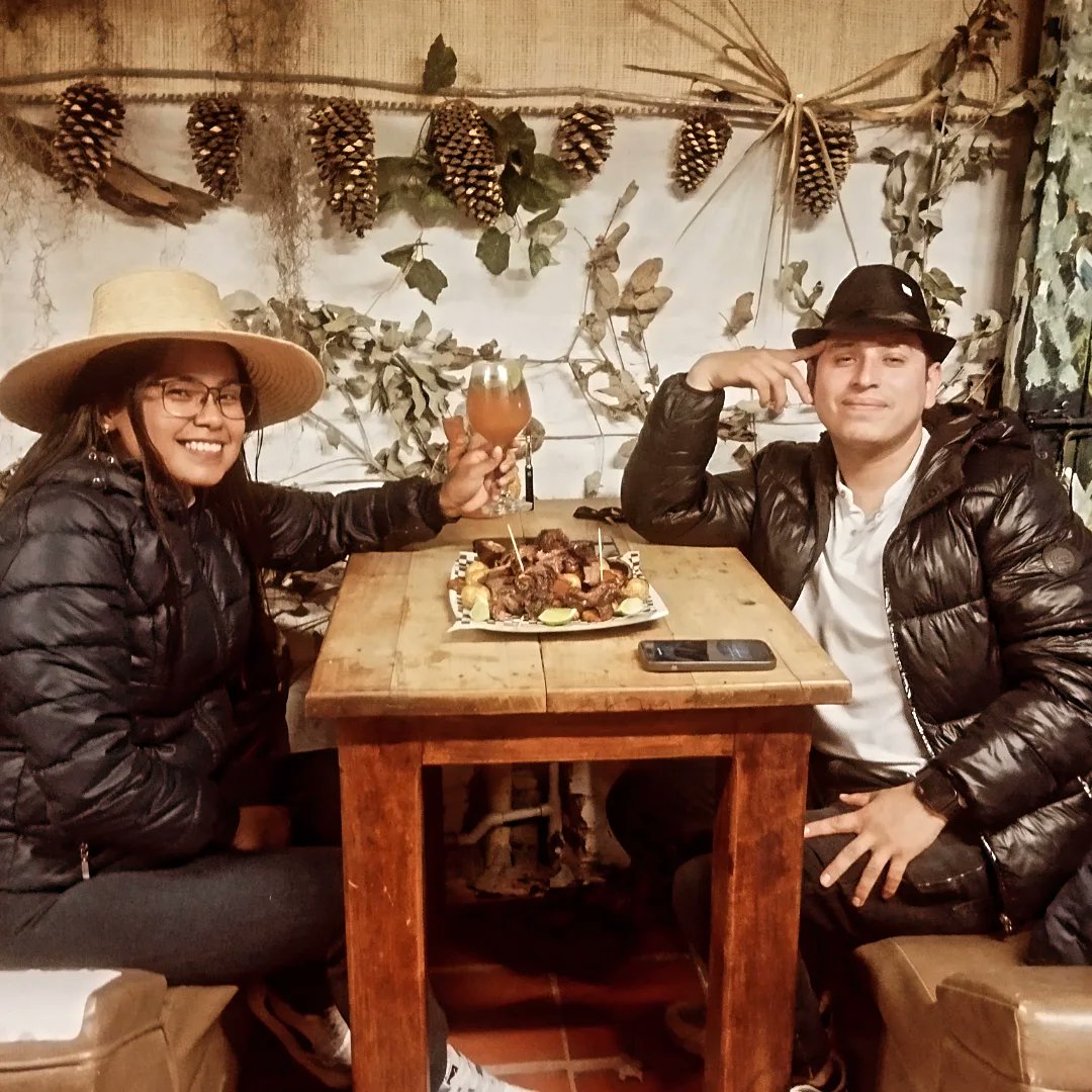 ElRanchoStder's tweet photo. Que tal las picaditas del rancho
#elranchosantandereanovilladeleyva 🔥🇨🇴🥩
#costillitas #carneoreada #chicharron #picadas https://t.co/ux2iFgfCpq