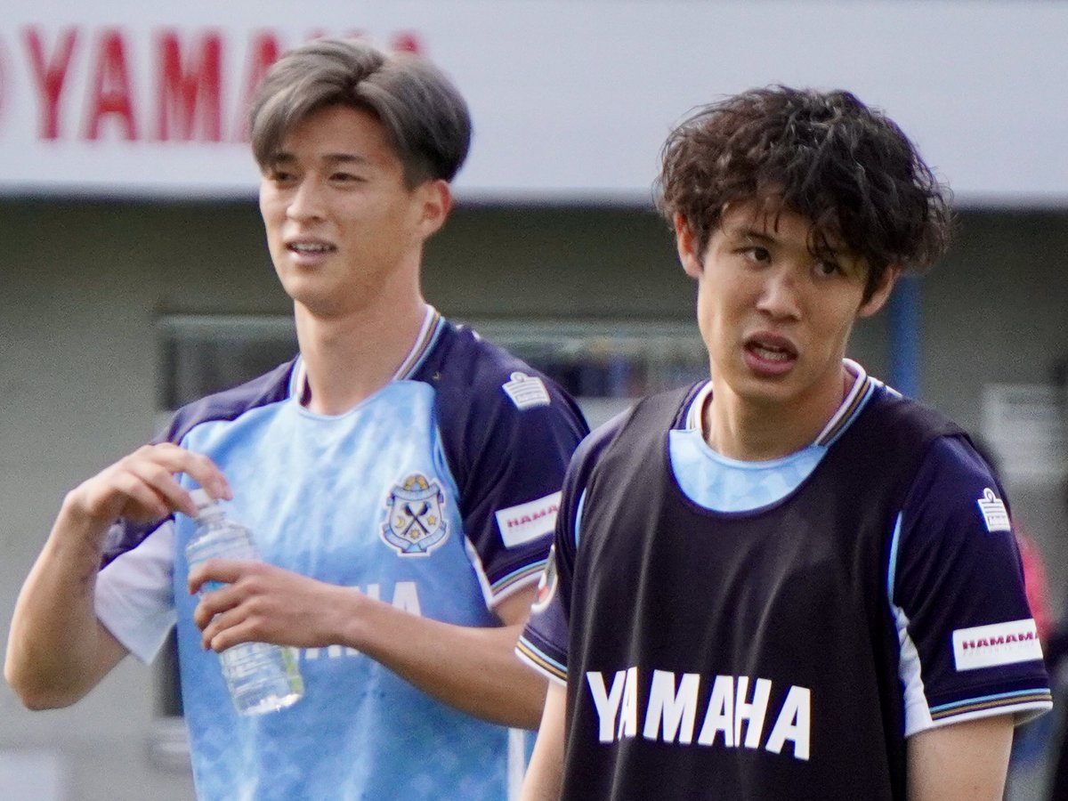 y1u7k8a5r0i4_'s tweet image. 試合終了後。
よく見るほうの陸の顔🫣
脱力時⁉️
(ゴメンなさい私感です🙇🏻‍♀️)

2026.04.25
VS #FC岐阜

#jubilo
#ジュビロ磐田
#森岡陸
#藤原健介
#川合徳孟
#吉村瑠晟