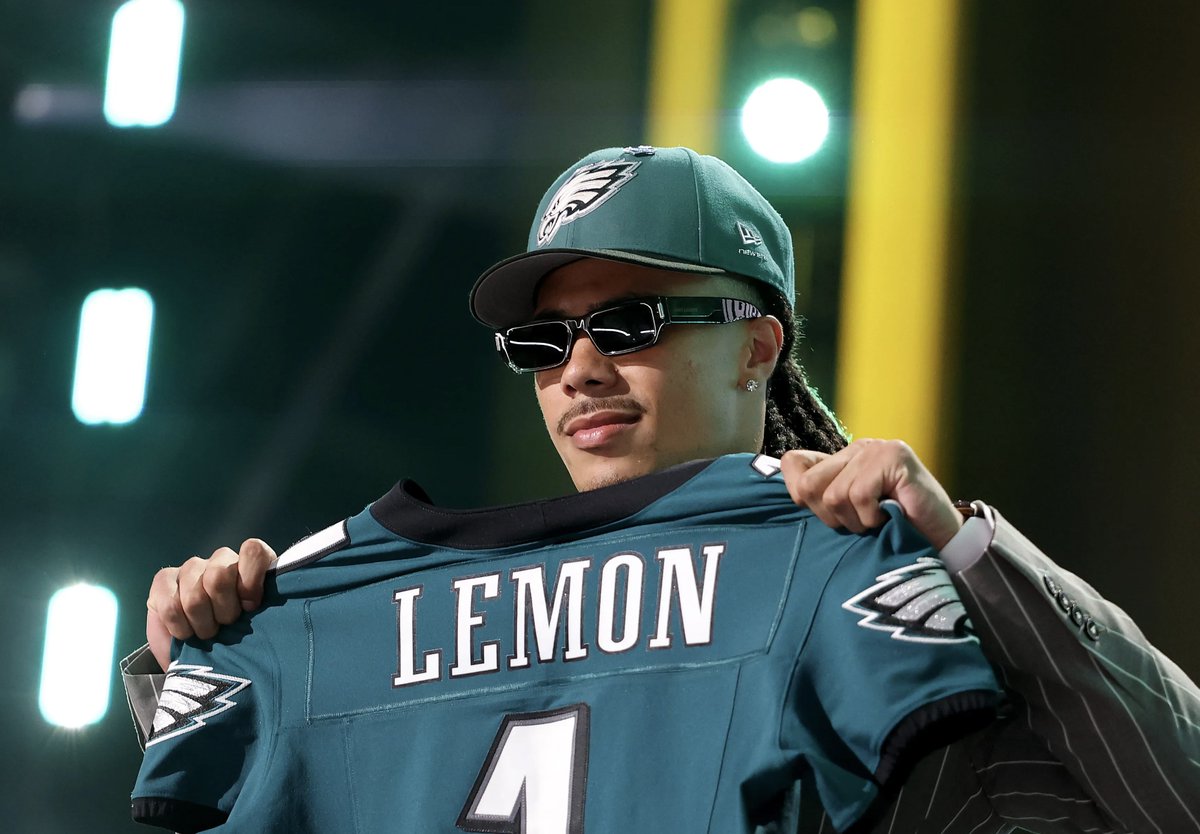 That Hurts tweet media