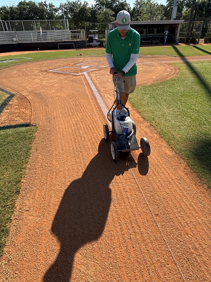 BlanchardTurfFL's tweet photo. Wet Stripe 🤌 
@pioneerathletic @bhoyer_pioneer https://t.co/kKTjNLFoiN