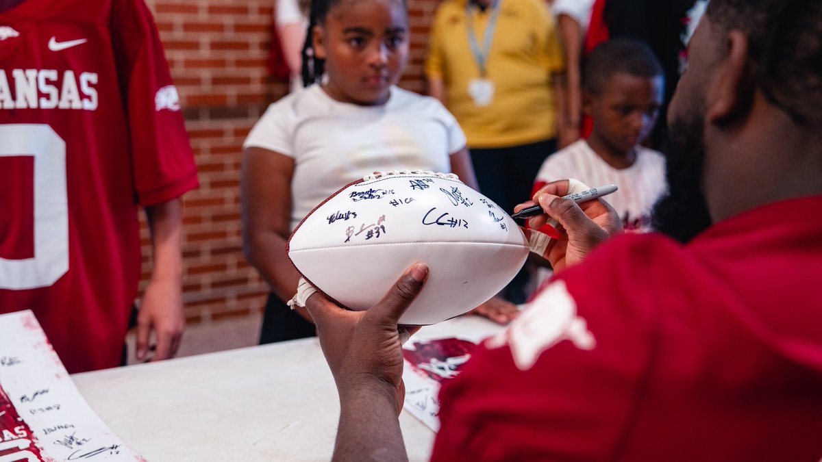 Arkansas Razorback Football tweet media