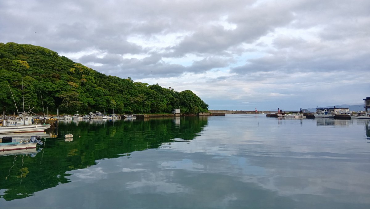 BeXgczJueIl90Rx's tweet image. トコロがぎっちょんで
2週連続で天気予報が外れつつある？
持ち堪えてくれー
＃あくね練
＃STPP（佐賀2輪パイロン練習会）