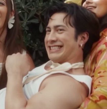 justine ✮ tweet media