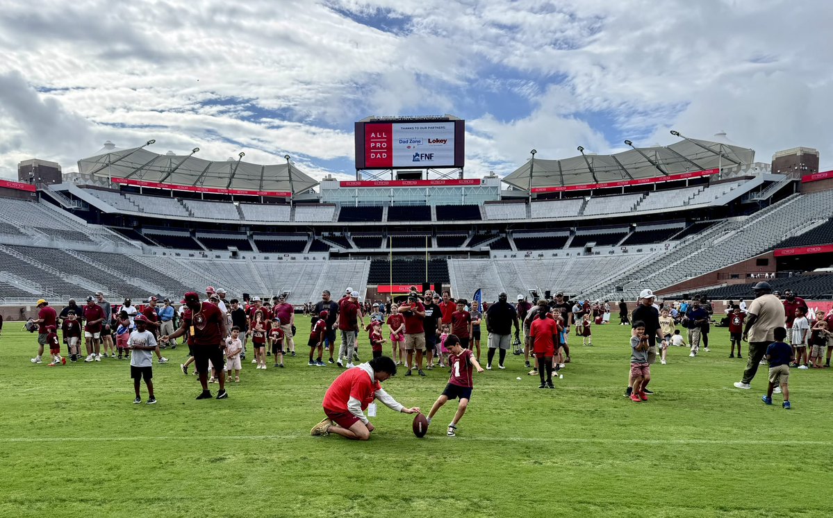 CoachScheier's tweet image. GREAT day of GIVING BACK!
AWESOME day VOLUNTEERING with @AllProDad in Tallahassee! 
So GOOD seeing some ALL PRO DADS in DOAK!
#Responsibility #Purpose 🍢