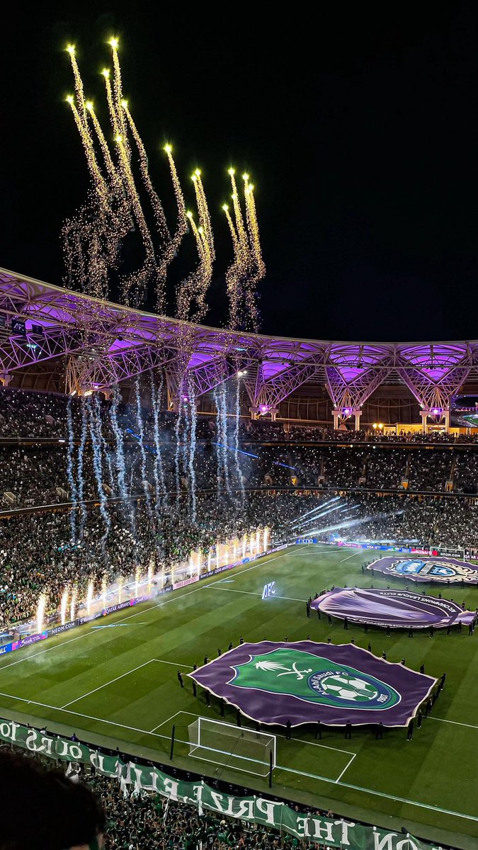 _a26m_'s tweet photo. وعبر الزمان سنمضي معًا ..💚🤍✨️
ألف مبروك للأمّة الأهلاوية ..✨️
#الاهلي_بطل_اسيا https://t.co/h5ZfRepGsy
