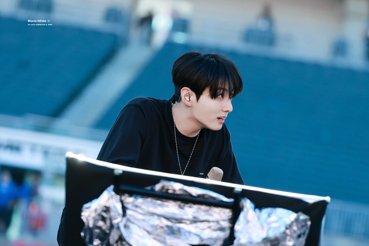 260425 HD

#정국 #JUNGKOOK #방탄소년단 #BTS <a href="/BTS_twt/">방탄소년단</a>
#BTS_ARIRANG #BTS_WORLDTOUR_ARIRANG